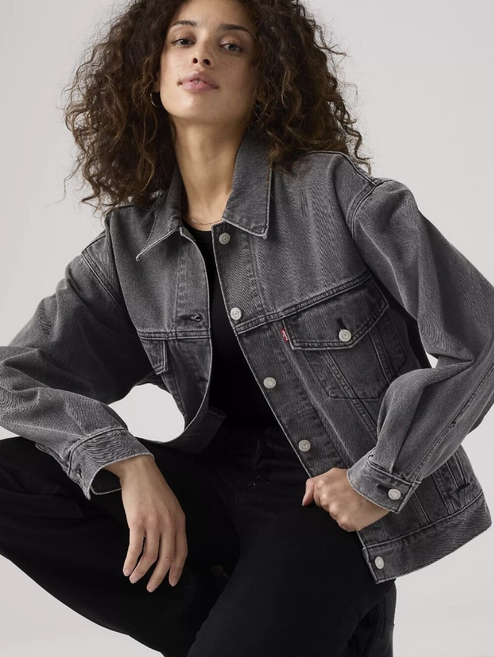 Levi's Women's Faded Gray Black Denim Trucker Jacket - Picture 6 of 11